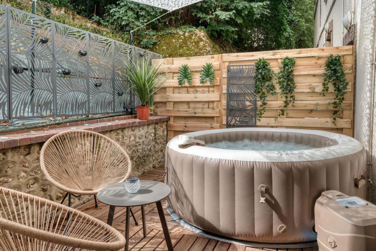 Apartamento Superbe 2 Pieces Avec Jacuzzi Privatif Face Gare Proche Cathedrale Chartres Exterior foto