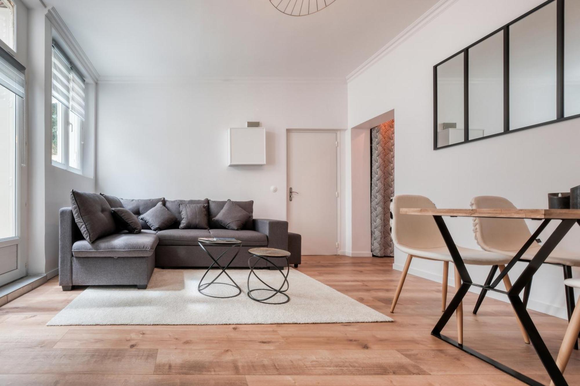 Apartamento Superbe 2 Pieces Avec Jacuzzi Privatif Face Gare Proche Cathedrale Chartres Exterior foto